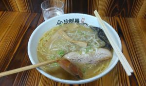 煮卵が入っていない。１００円トッピングに。