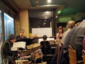 JAZZライブ、始まる・・。